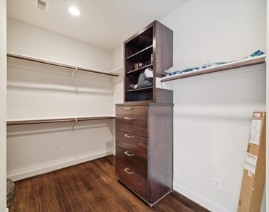 3041 Clinton Drive - Photo Thumbnail 18