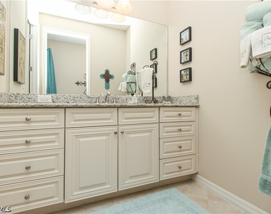9054 Capistrano Street N - Photo Thumbnail 27