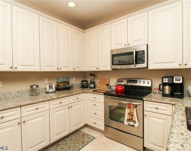 9054 Capistrano Street N - Photo Thumbnail 13