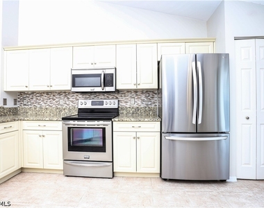 5145 Cobble Creek Court - Photo Thumbnail 7