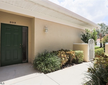 5145 Cobble Creek Court - Photo Thumbnail 4
