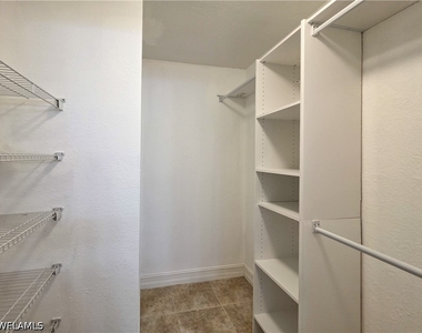 3407 Winkler Avenue - Photo Thumbnail 10