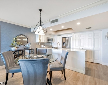 6849 Grenadier Boulevard - Photo Thumbnail 9