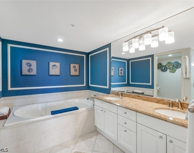 6849 Grenadier Boulevard - Photo Thumbnail 20