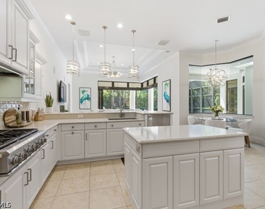 18610 Verona Lago Drive - Photo Thumbnail 11