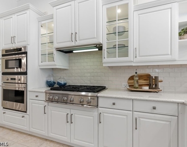 18610 Verona Lago Drive - Photo Thumbnail 12