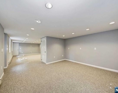 204 Deerfield - Photo Thumbnail 24