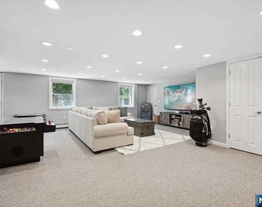 204 Deerfield - Photo Thumbnail 20
