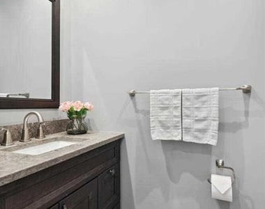 204 Deerfield - Photo Thumbnail 9