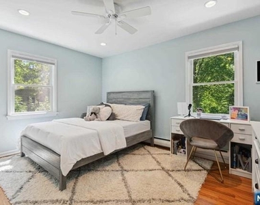 204 Deerfield - Photo Thumbnail 17