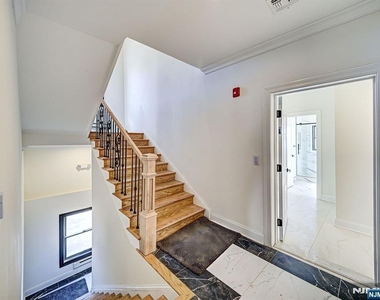 208 Nwk Pompton - Photo Thumbnail 14