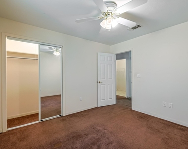 8 Vick Road - Photo Thumbnail 15