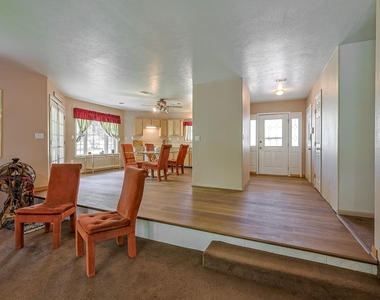 8 Vick Road - Photo Thumbnail 4