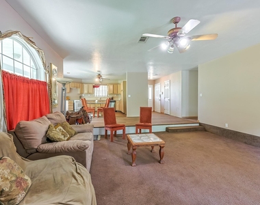 8 Vick Road - Photo Thumbnail 9