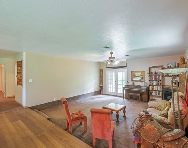 8 Vick Road - Photo Thumbnail 8