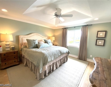 9101 Vanderbilt Drive - Photo Thumbnail 10