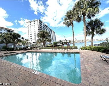 9101 Vanderbilt Drive - Photo Thumbnail 27