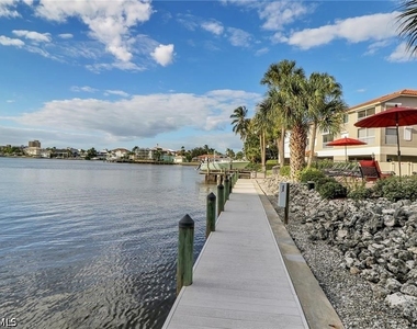 9101 Vanderbilt Drive - Photo Thumbnail 23