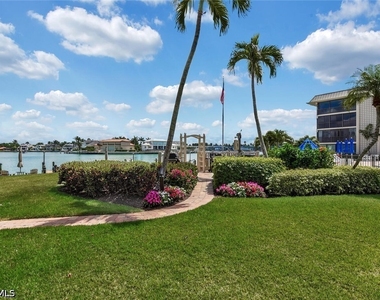 3200 Gulf Shore Boulevard N - Photo Thumbnail 27