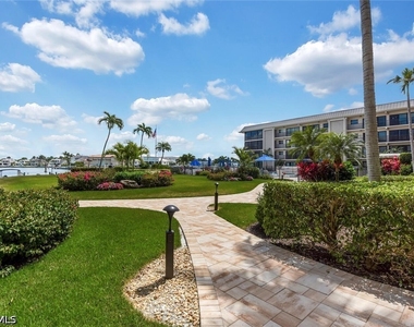 3200 Gulf Shore Boulevard N - Photo Thumbnail 26