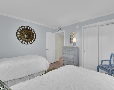 3200 Gulf Shore Boulevard N - Photo Thumbnail 17