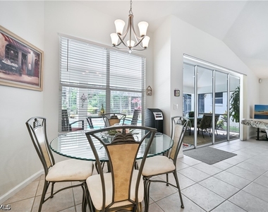 6453 Autumn Woods Boulevard - Photo Thumbnail 10