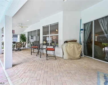 6453 Autumn Woods Boulevard - Photo Thumbnail 15