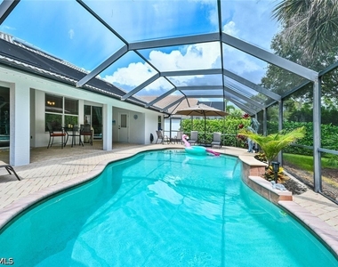 6453 Autumn Woods Boulevard - Photo Thumbnail 20
