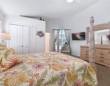 6453 Autumn Woods Boulevard - Photo Thumbnail 23