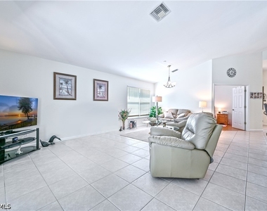6453 Autumn Woods Boulevard - Photo Thumbnail 7