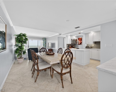 3443 Gulf Shore Boulevard N - Photo Thumbnail 5