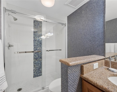 3443 Gulf Shore Boulevard N - Photo Thumbnail 22