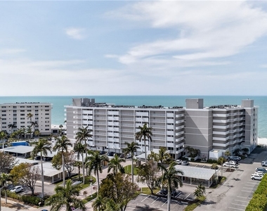 3443 Gulf Shore Boulevard N - Photo Thumbnail 23