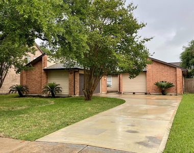 2126 Collingsfield Drive - Photo Thumbnail 1