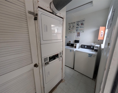 9017 Rue Cambon Street - Photo Thumbnail 10