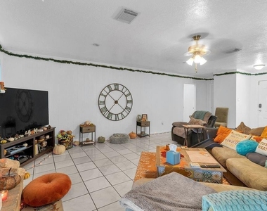 10007 Kirkbluff Drive - Photo Thumbnail 2
