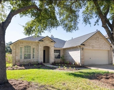 17238 Maple Hollow Drive - Photo Thumbnail 1