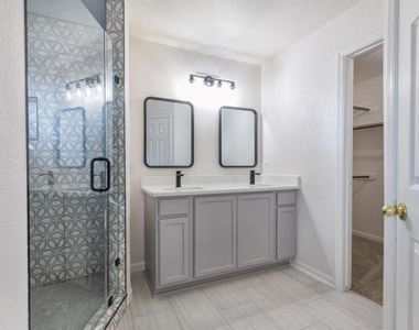 17238 Maple Hollow Drive - Photo Thumbnail 17
