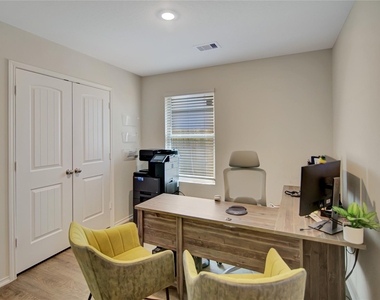 14032 Amelia Drive - Photo Thumbnail 9