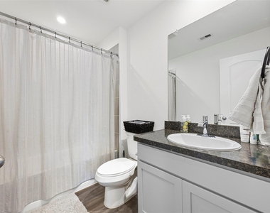 5455 Desert Glen Dr - Photo Thumbnail 10