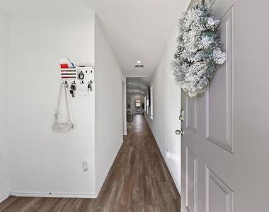 5455 Desert Glen Dr - Photo Thumbnail 3
