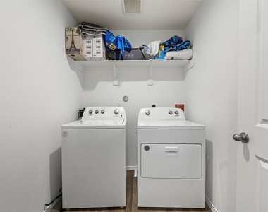 5455 Desert Glen Dr - Photo Thumbnail 8