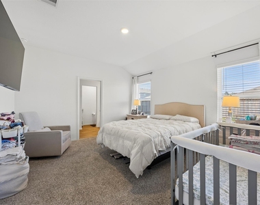 5455 Desert Glen Dr - Photo Thumbnail 16
