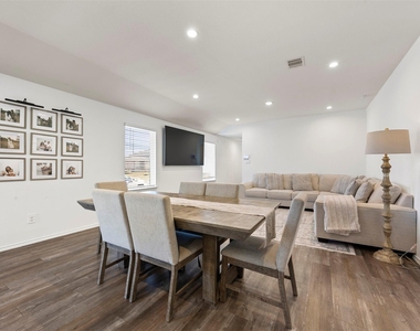 5455 Desert Glen Dr - Photo Thumbnail 7