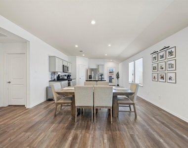 5455 Desert Glen Dr - Photo Thumbnail 6