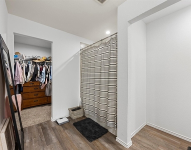 5455 Desert Glen Dr - Photo Thumbnail 18