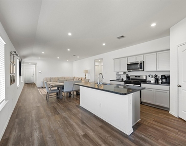 5455 Desert Glen Dr - Photo Thumbnail 15
