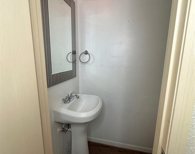 1413 Bonanza Road - Photo Thumbnail 15