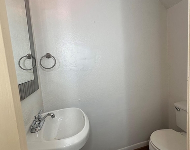 1413 Bonanza Road - Photo Thumbnail 14
