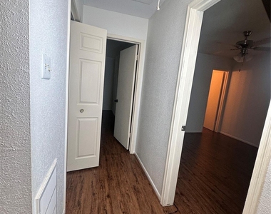 1413 Bonanza Road - Photo Thumbnail 30